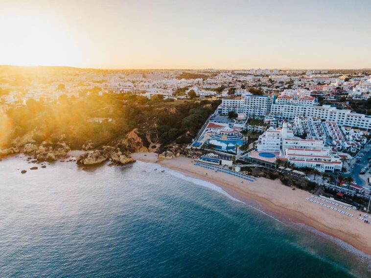Algarve eleito o melhor destino de praia da Europa