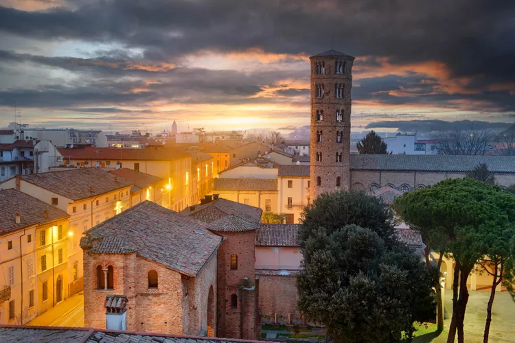 Ravena, tem monumentos listados pela UNESCO e vinho delicioso