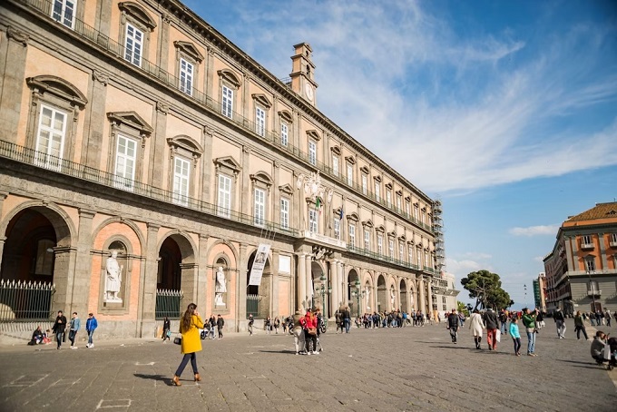 Palácio real de Nápoles